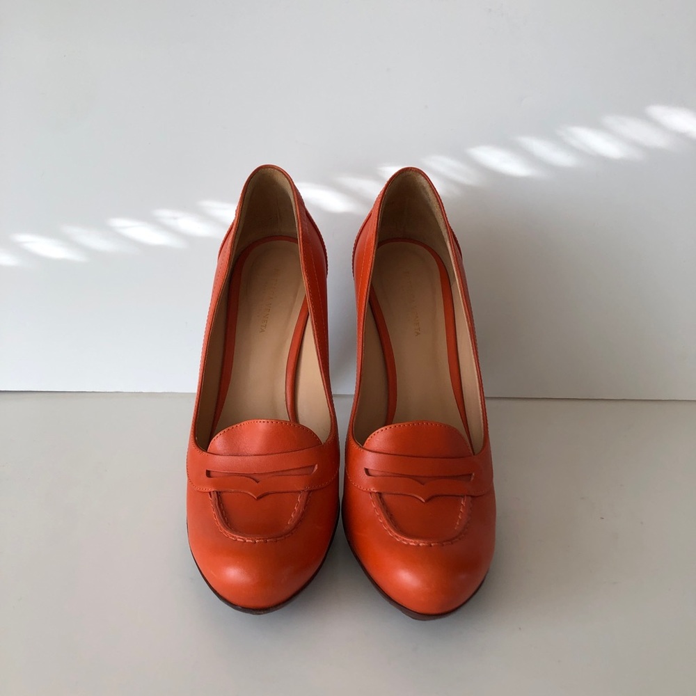 Bottega Veneta platform loafer pumps orange size 37